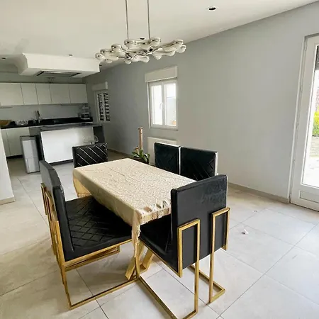 Maison Antony
