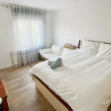 Maison *